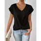 Afslappet kortærmet elegant T-shirt med V-hals og snoet front